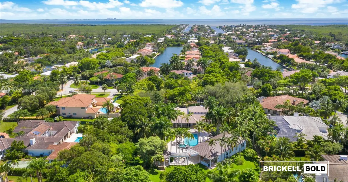 Pinecrest Miami Neighborhood