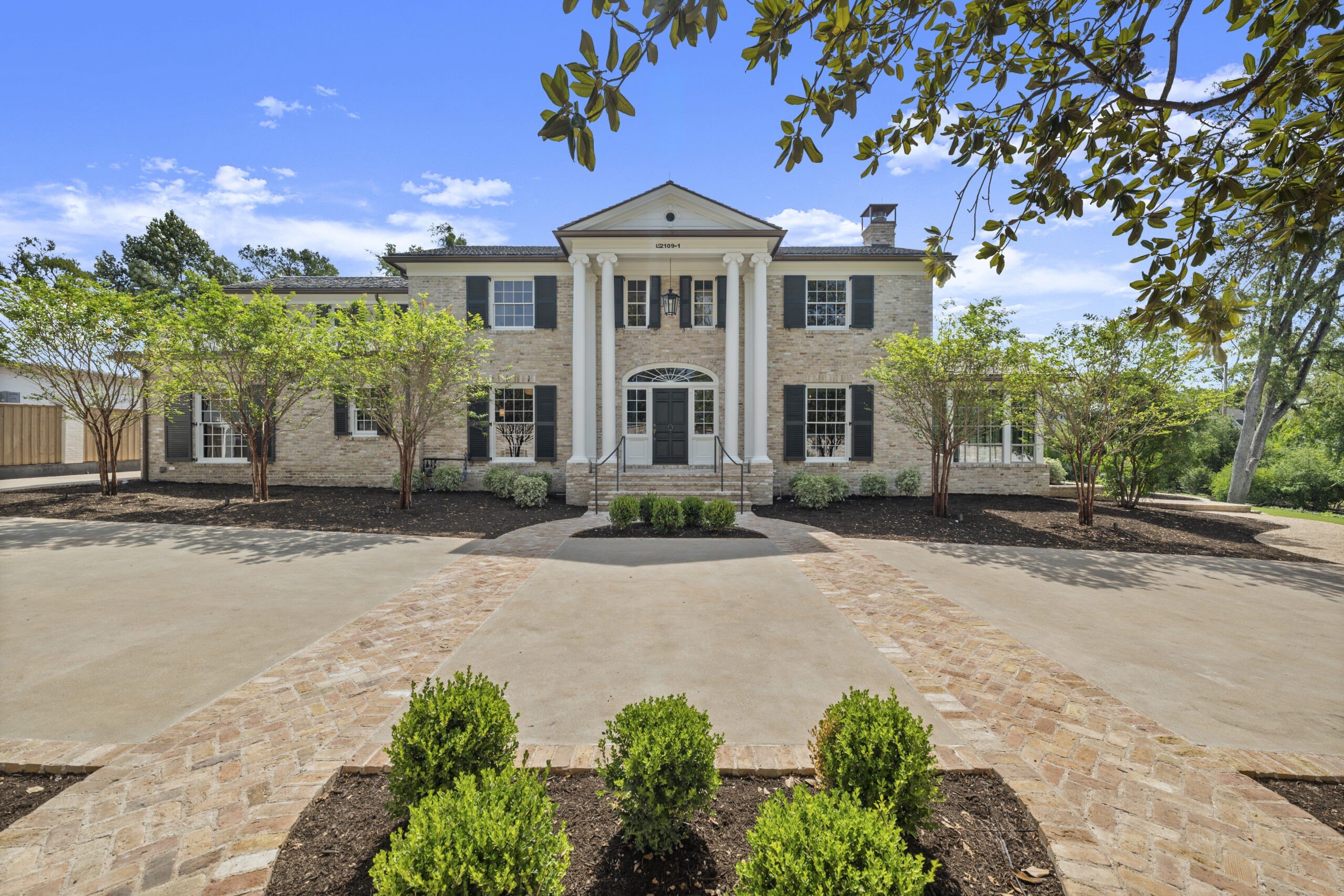 EXCLUSIVE: Emma Stone Finishes Renovations on Listed $23.5 Million Austin Mansion—as Photos Reveal Stunning Transformation of Home 1 Exterior of Emma Stone's Austin Mansion