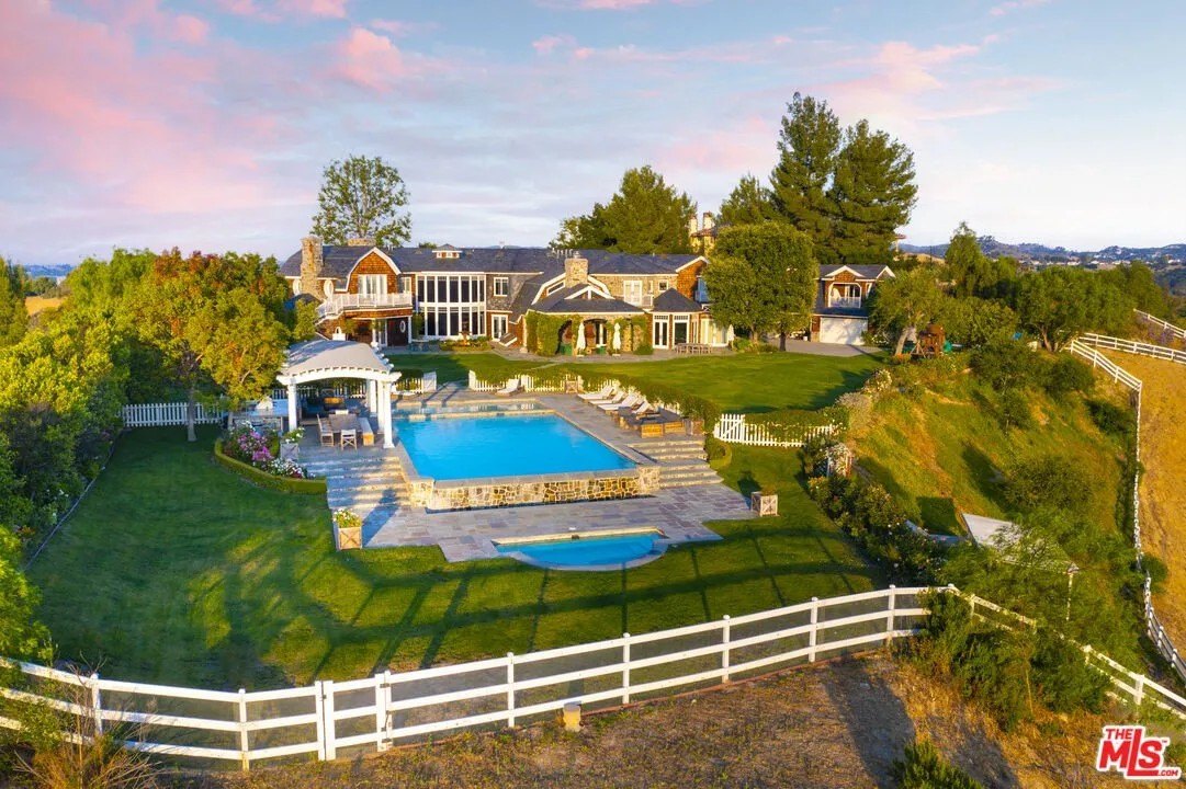 Jessica Simpson Reveals Why She Really Quit L.A. for Nashville as She Opens Up About Divorce