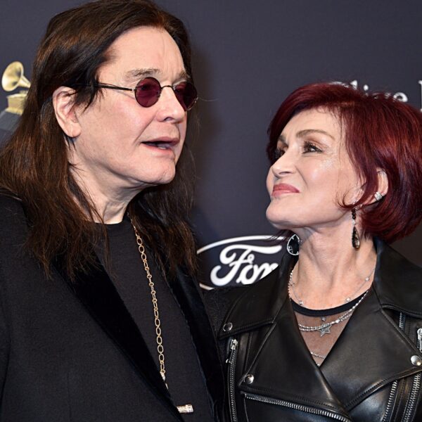 Home 32 BEVERLY HILLS, CALIFORNIA - JANUARY 25: (L-R) Ozzy Osbourne and Sharon Osbourne attend the Pre-GRAMMY Gala and GRAMMY Salute to Industry Icons Honoring Sean "Diddy" Combs on January 25, 2020 in Beverly Hills, California. (Photo by Gregg DeGuire/Getty Images for The Recording Academy)