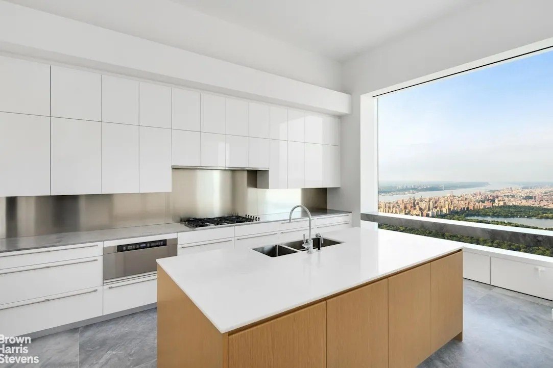 NYC Luxury Home Sales Rise as Sponsor Units Make Up Half of the Deals