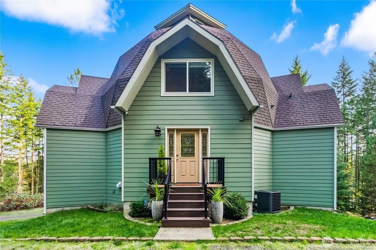 Home 56 Nuclear Engineer’s Dome Home That Spent Years as an Empty ‘Shell’ Lists for $900K—After Being Transformed Into ‘Architectural Masterpiece’