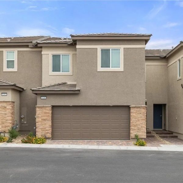 Photo of Lennar Next Gen townhouse