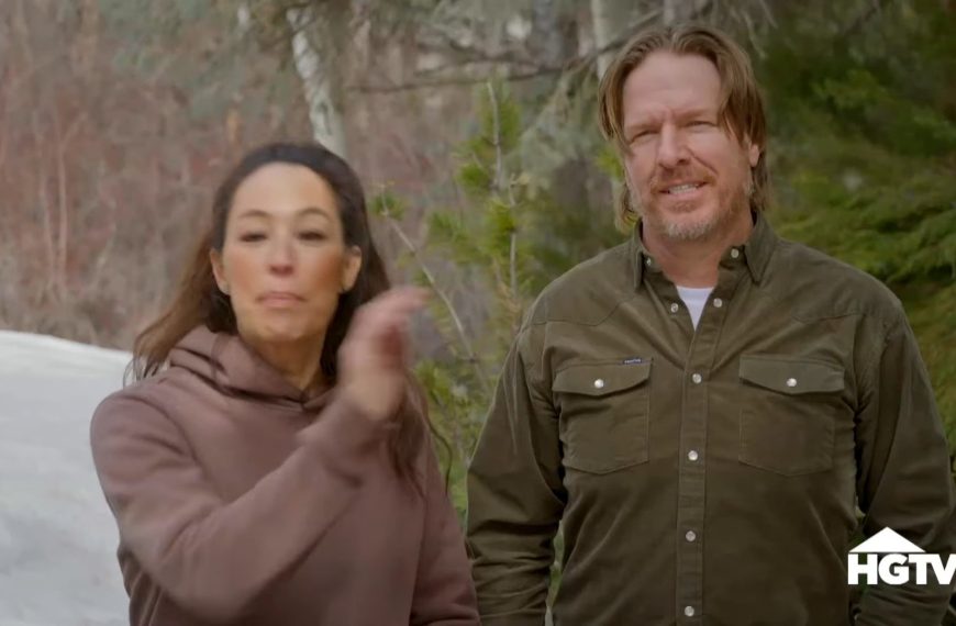 Home 36 Chip and Joanna Gaines Have a Terrifying Encounter With a Bear While Working on Their Colorado Mountain House